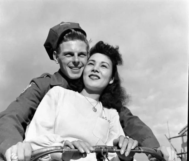 靠越战声名鹊起的色情杂志:花花公子杂志为什么对美军如此重要?