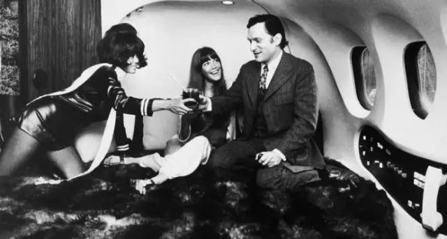 靠越战声名鹊起的色情杂志:花花公子杂志为什么对美军如此重要?