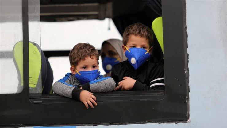 8岁男孩接种新冠后爆发性心肌炎,8岁男童感染新冠反复高烧