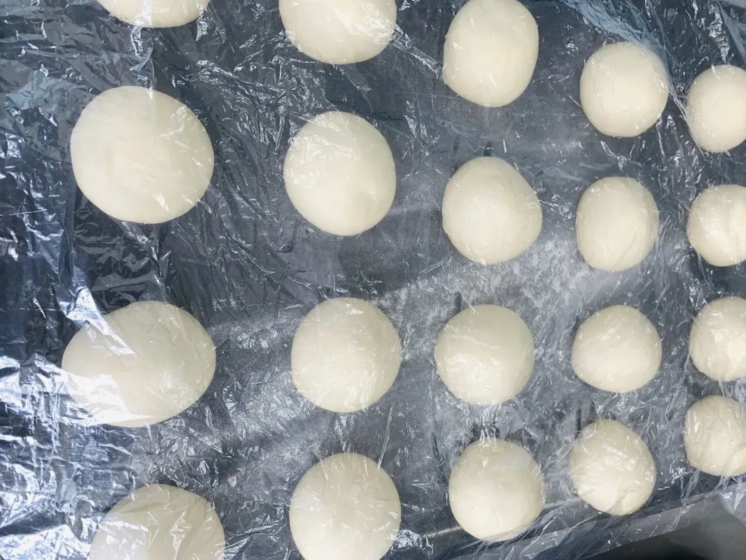 吐司面包成型的卷法,吐司整形各种手法视频