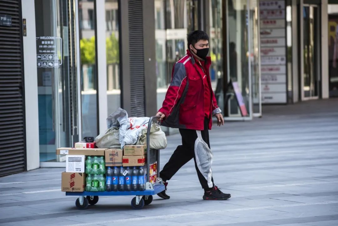 一勤天下无难事|习*平近**总书记再次点赞“快递小哥”引发强烈反响