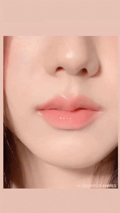 种草鹅｜今年配小裙子最好看的“玻璃唇”来了