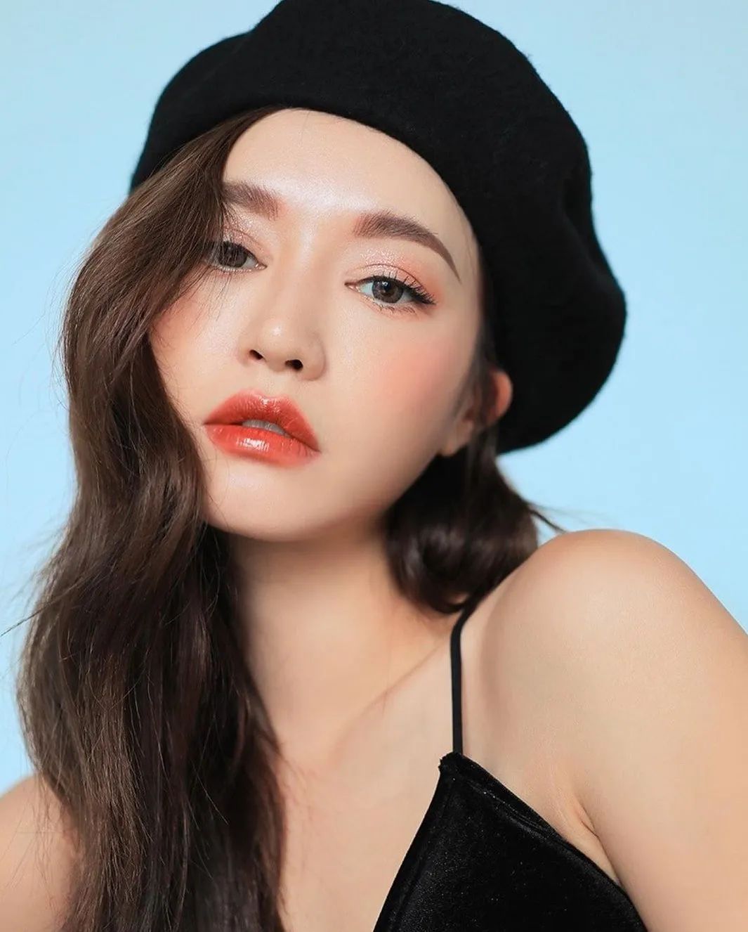 种草鹅｜今年配小裙子最好看的“玻璃唇”来了