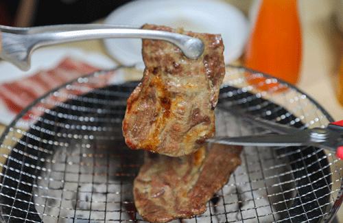 88元一个炭火烤肉自助,单人不限量烤肉自助