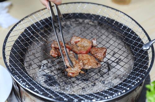 88元一个炭火烤肉自助,单人不限量烤肉自助