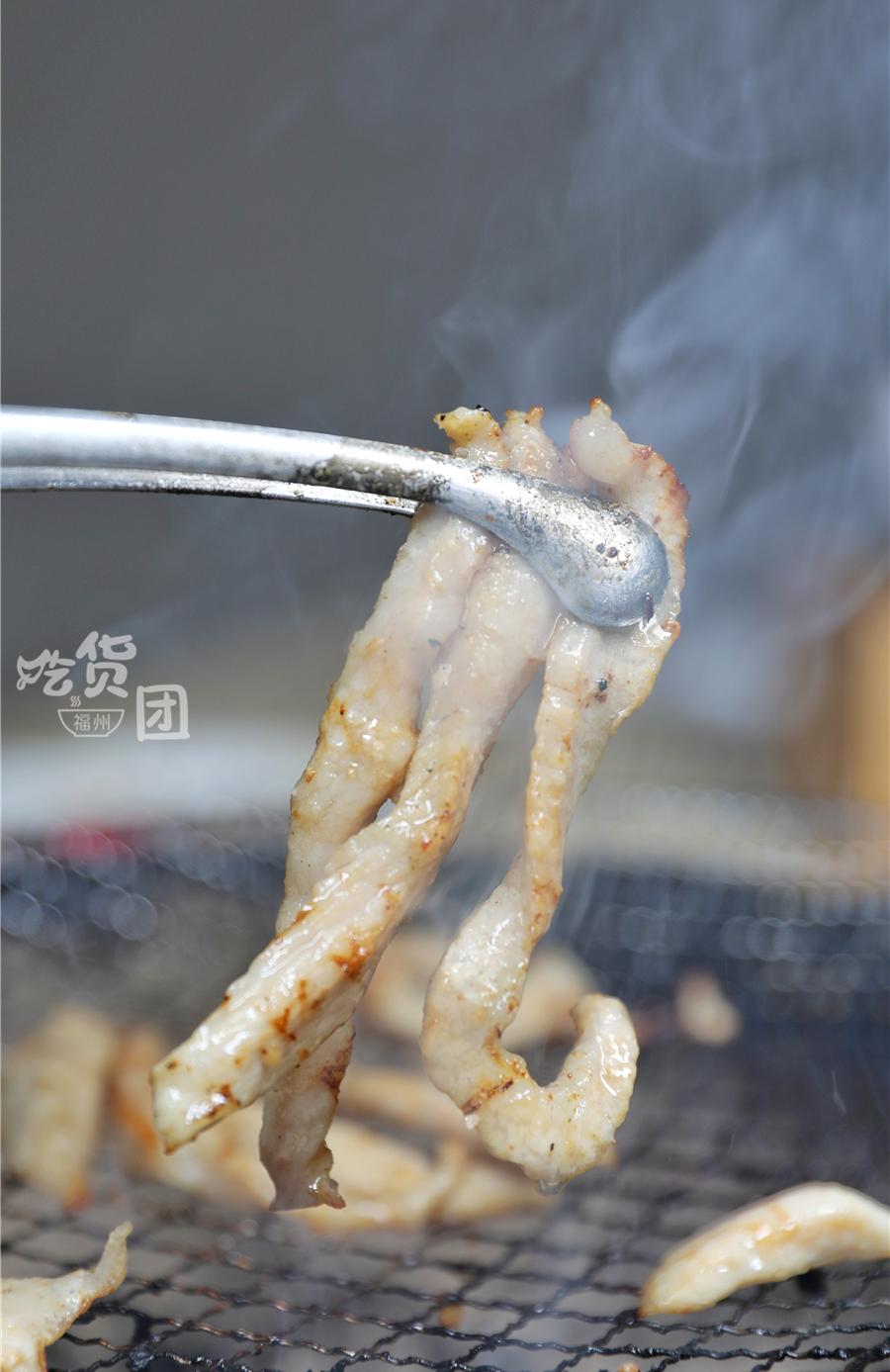 88元一个炭火烤肉自助,单人不限量烤肉自助