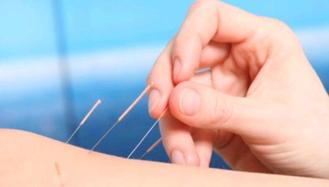 明明脚没有伤但脚还是疼为什么,脚底没有受伤但会痛是怎么回事