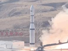 抖音视频可看到地球任意一个角落,抖音直播看地球北极光