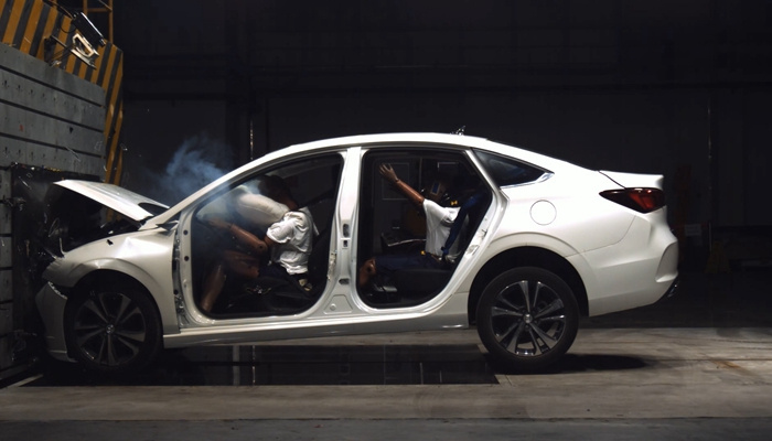 长安逸动plus真实碰撞结果,长安逸动PLUS碰撞测试