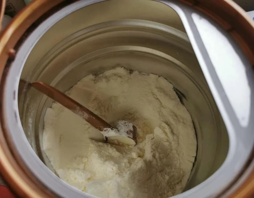 大头婴儿推荐奶粉有哪些,娃娃怎么选择奶粉