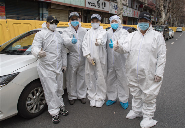 坚持不懈坚决打赢疫情防控阻击战,众志成城抗击疫情风雨无阻向前行