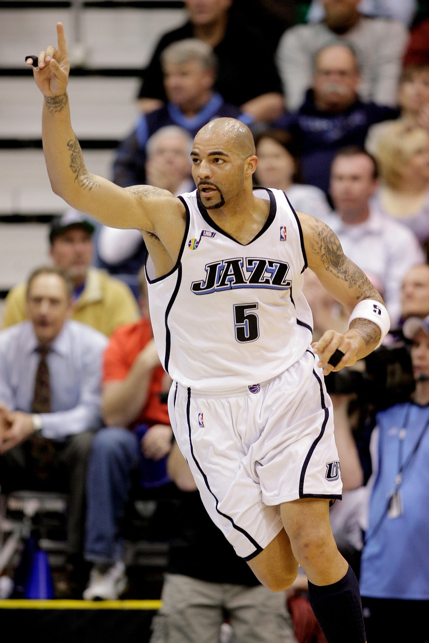 B/R根据生涯表现重排02年新秀：小斯状元姚明榜眼