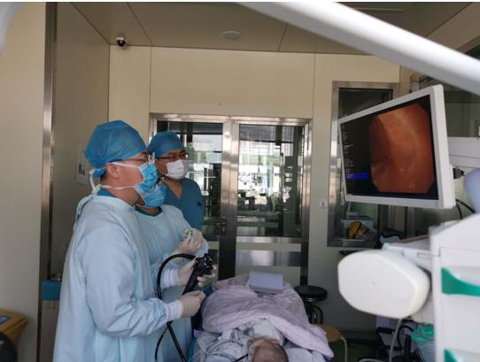 大人宝宝都拉肚子怎么回事,宝宝腹泻拉稀原因有哪些