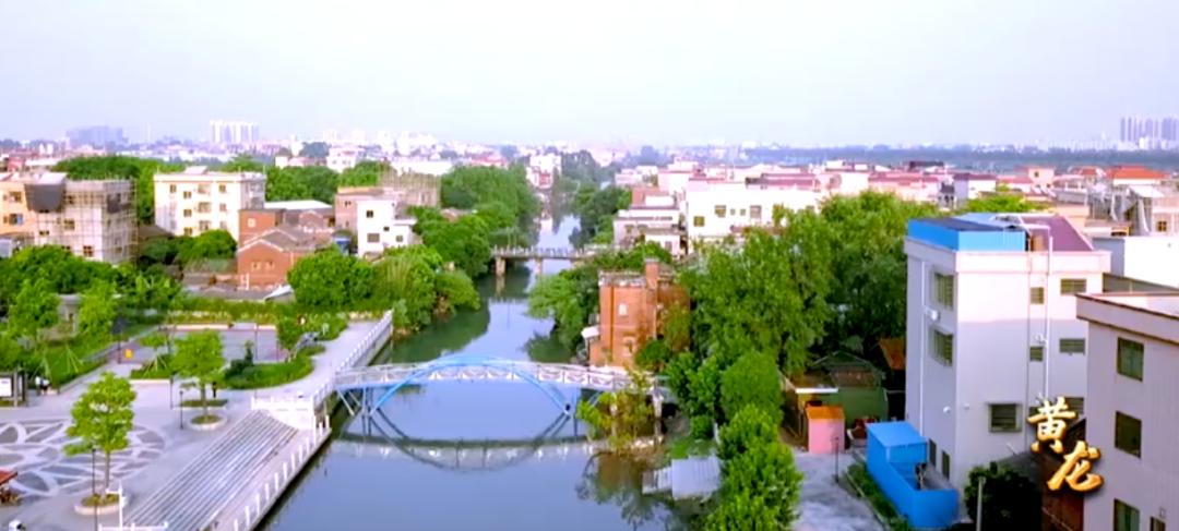 弘扬学习雷锋精神助力疫情防控,弘扬正气抗击疫情