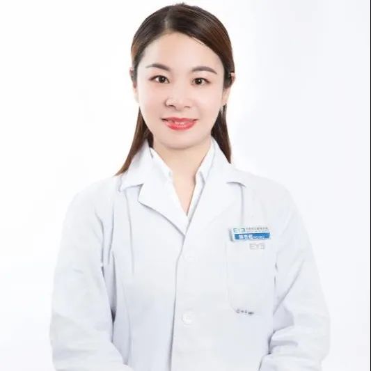 今晚19:00直播｜家有近视娃，白天能不戴眼睛就看清黑板吗……