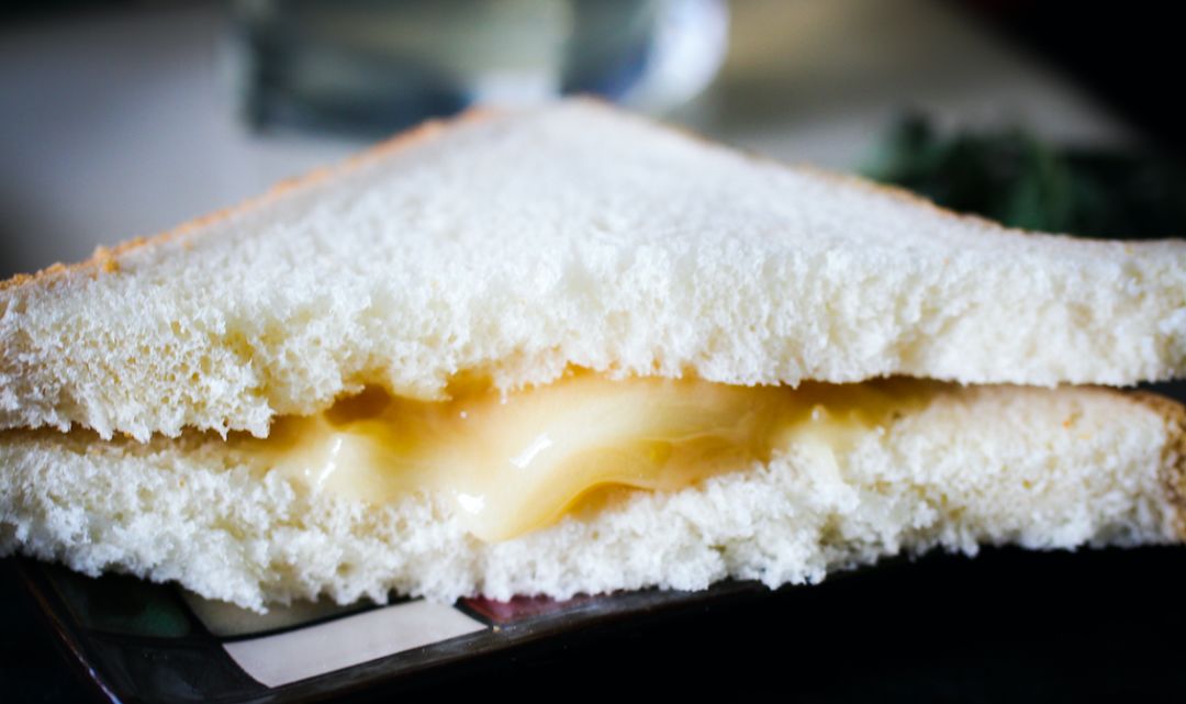 香到舔杯,状似奶油的椴树雪蜜条,是我吃过最好的蜂蜜