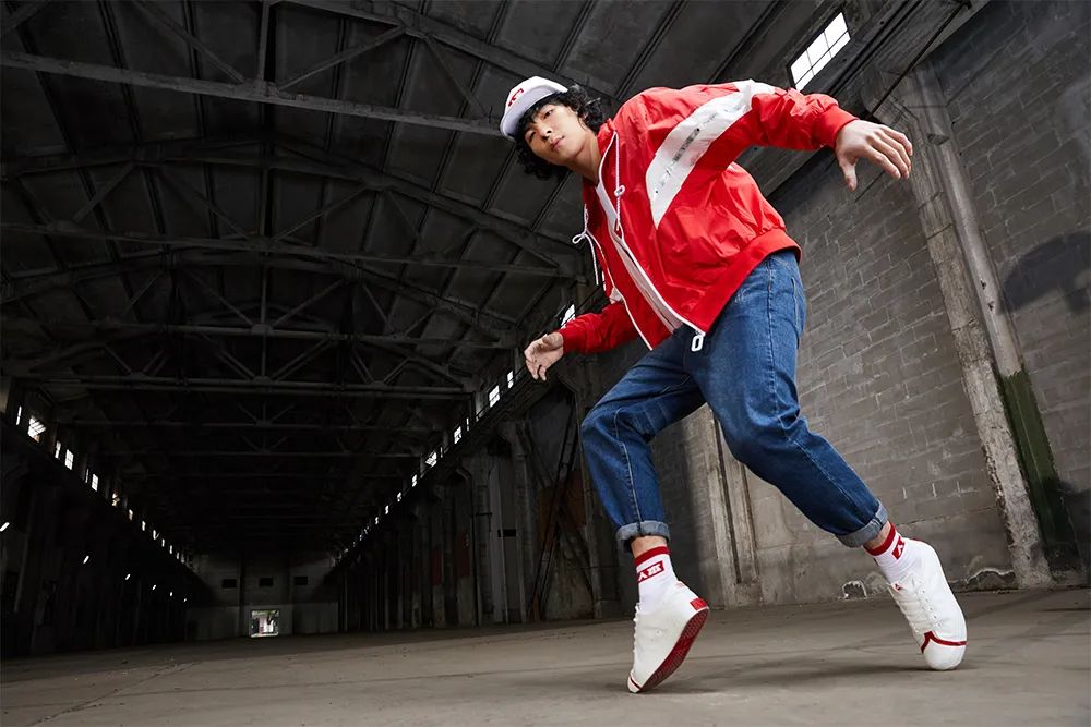 为什么有人穿鞋特别磨脚,为什么穿鞋容易磨脚是脚的问题吗