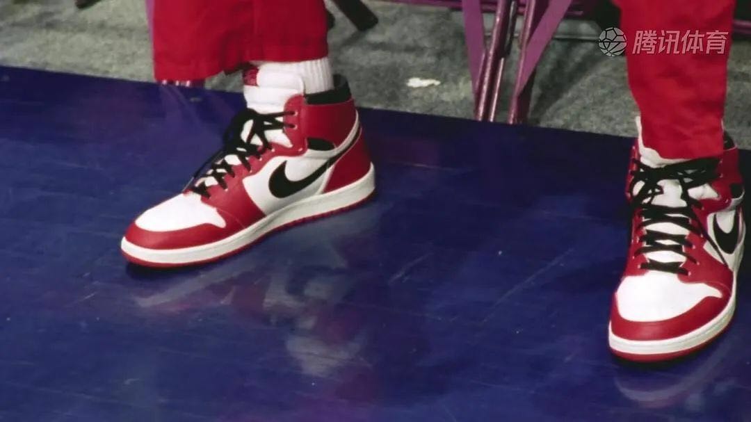 aj1爆闪满钻,aj1销量排行