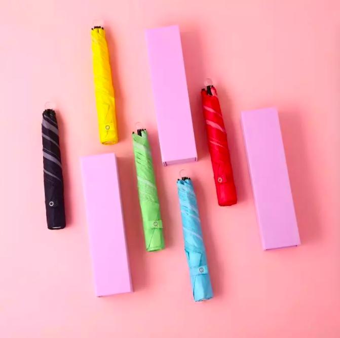 绍兴外贸企业库存2万多把“羽毛伞”，重量比两只口红还轻，在日本卖得很火，今起以三折的价格试水国内市场