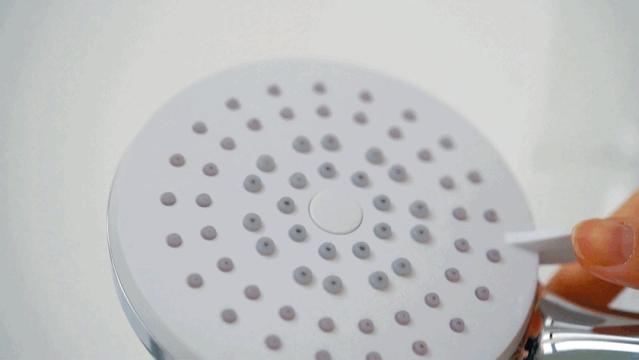 花洒一键除垢怎么用,自动除垢的花洒好用吗