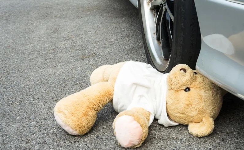 车没事出过事故,开车孩子不听话出事故