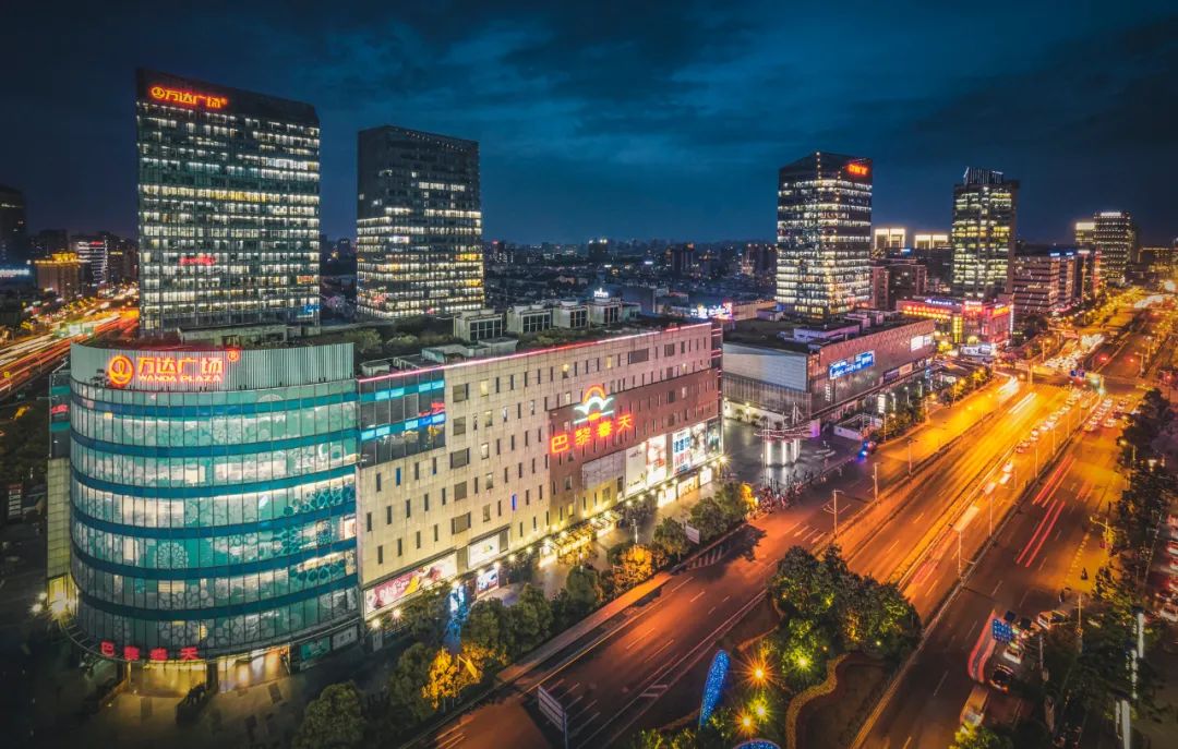 轻资产万达广场是什么,万达广场轻资产的项目有多少