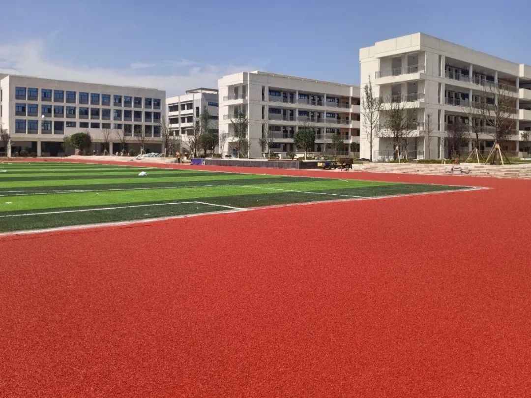 为贫困孩子送上礼物！“广州海珠小学”在贵州落成！