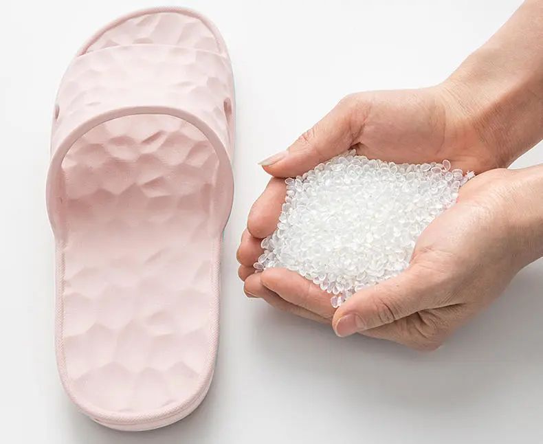 一双能按摩的浴室拖鞋,Q软防滑,好穿到爆,每一步都在保健