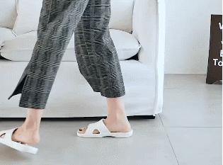 一双能按摩的浴室拖鞋,Q软防滑,好穿到爆,每一步都在保健