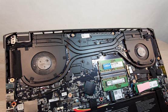 技嘉17.3寸aorus17g缺点,技嘉aorus17g-xc笔记本怎么样