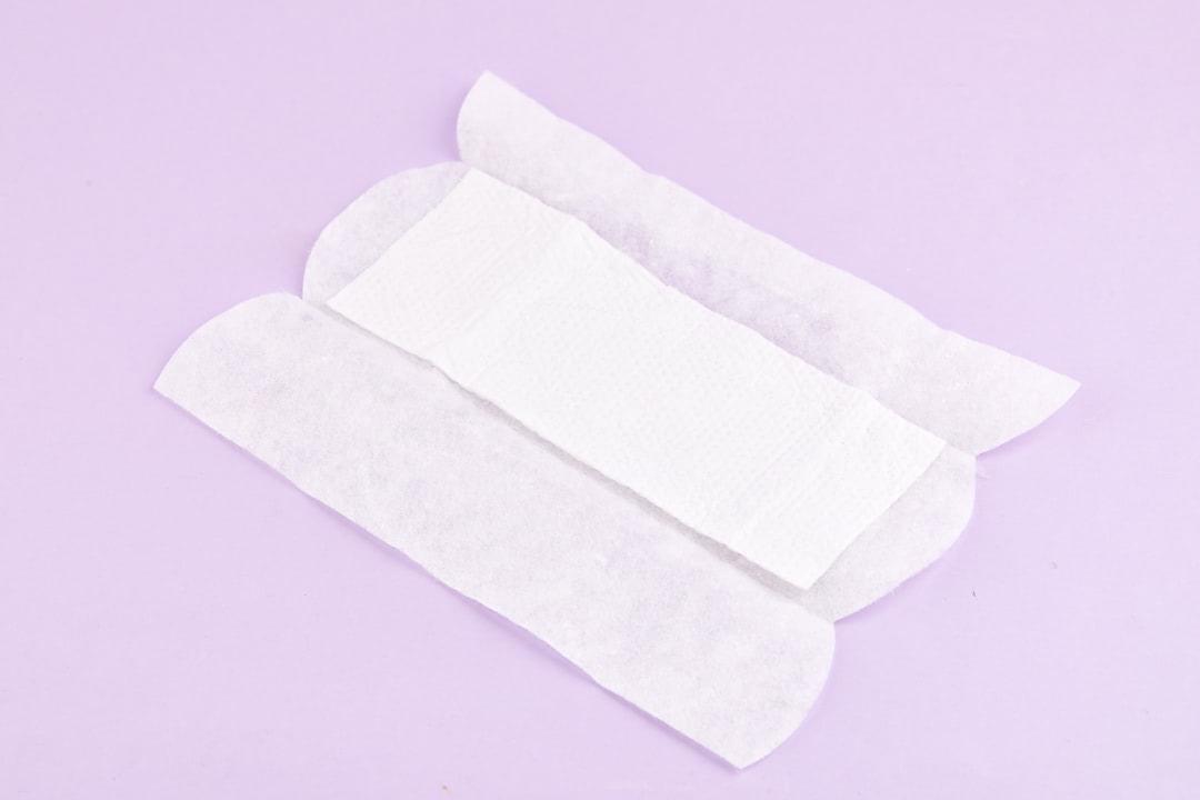 又薄又透气又吸水的卫生巾,极薄卫生巾吸水纸