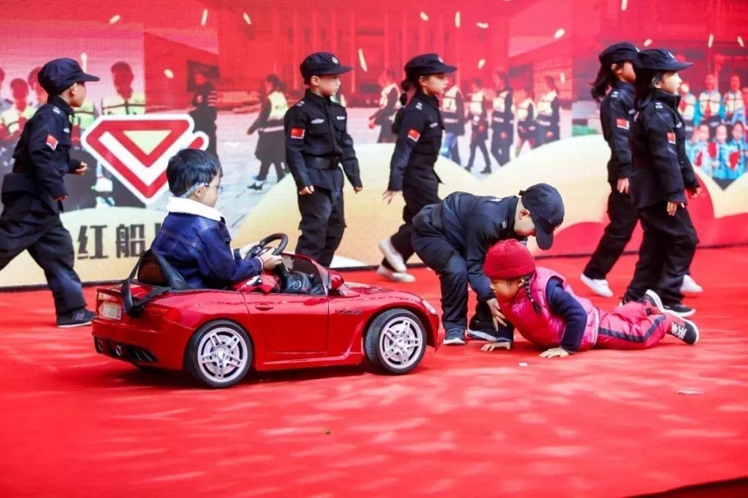 红船小义警,嘉兴勇敢儿童