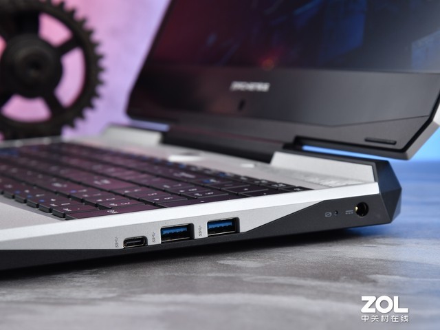 全面屏游戏本推荐机械师f117v猎鹰,机械师f117-v战龙测评