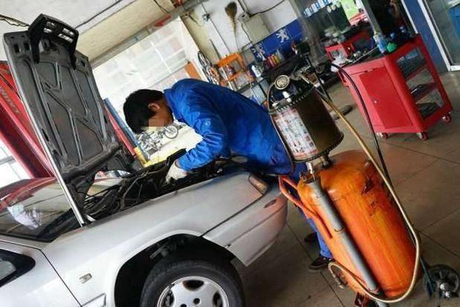 原厂机油和品牌机油哪个好,原厂机油靠谱吗