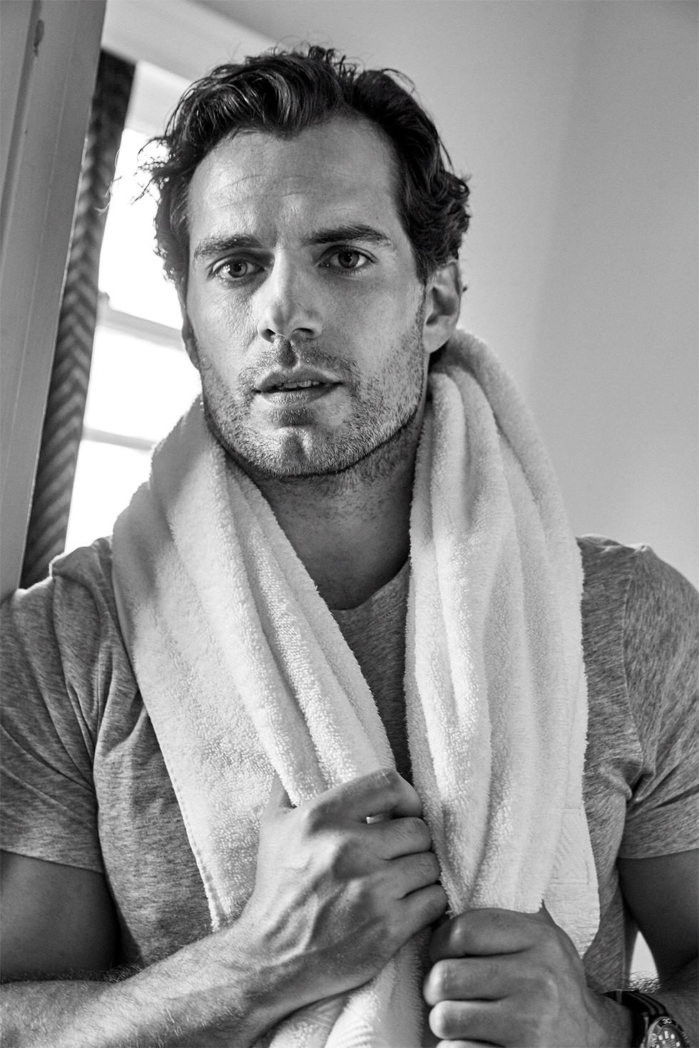 亨利卡维尔不演超人各界反应,超人扮演者亨利卡维尔死亡