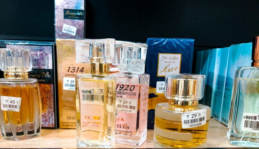 重庆最大2元店,重庆两百元探店