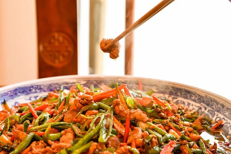 人均消费20的店,推荐人均消费60的店