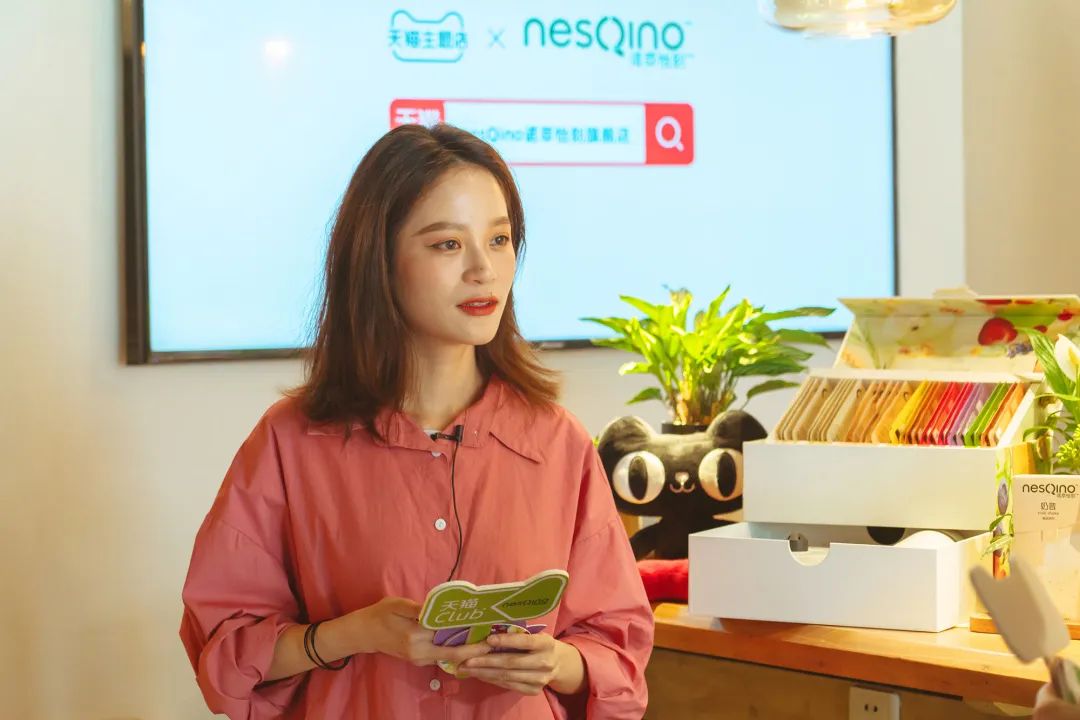 天猫618直播盛况,天猫618带动线上线下