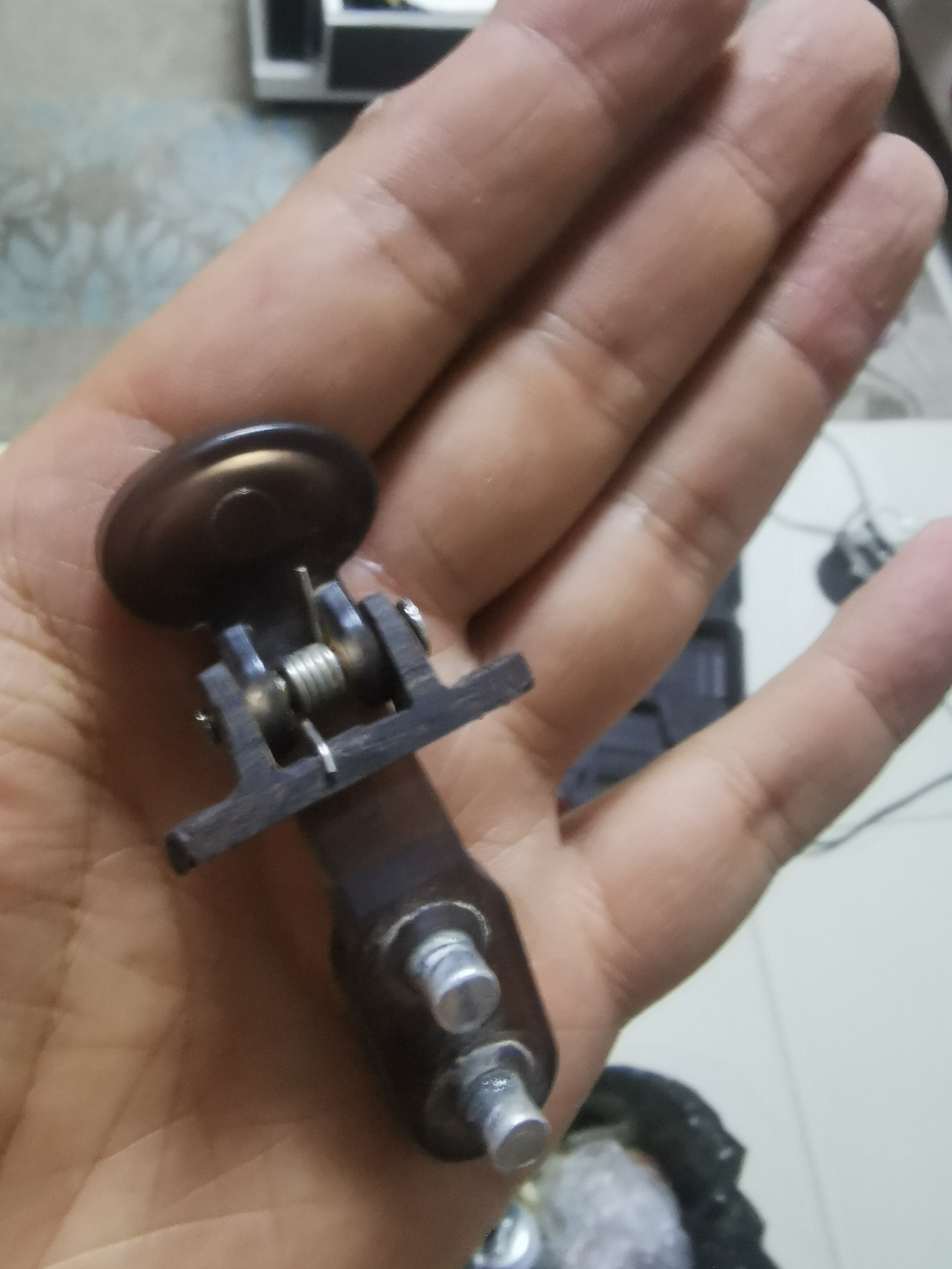 大动干戈精雕细琢修复钓箱，不料被老婆一顿...