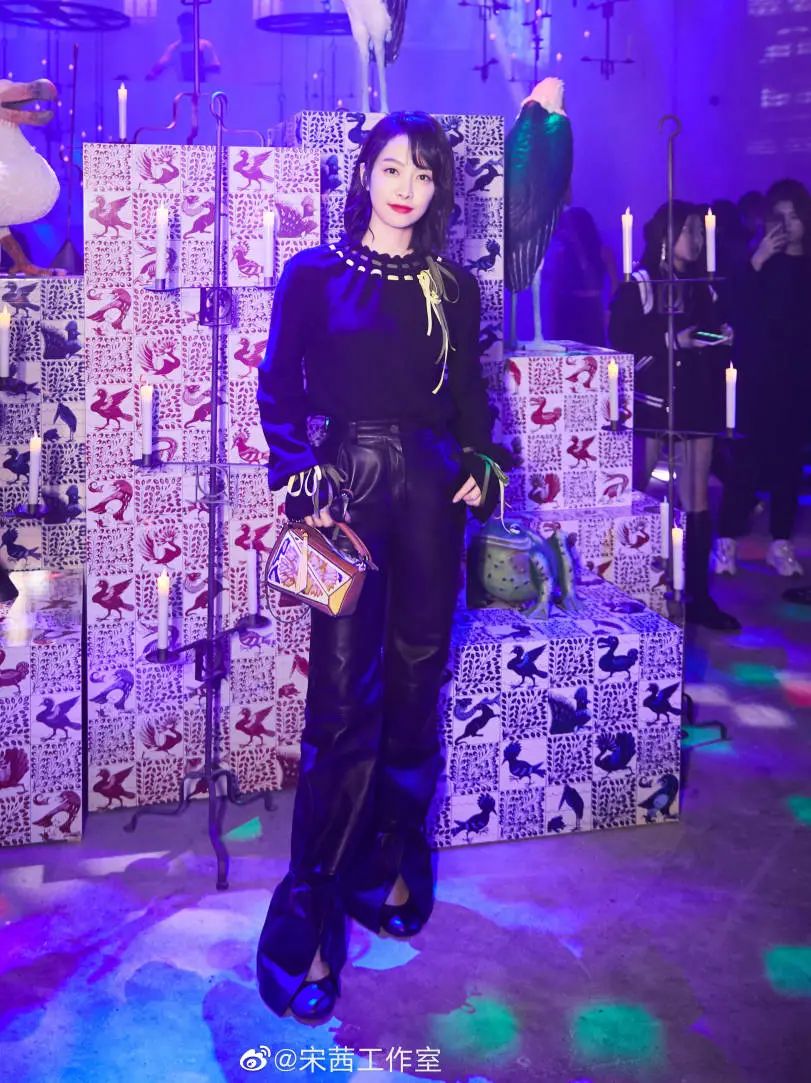 我终于等到了阔腿裤不再时髦的这一天…