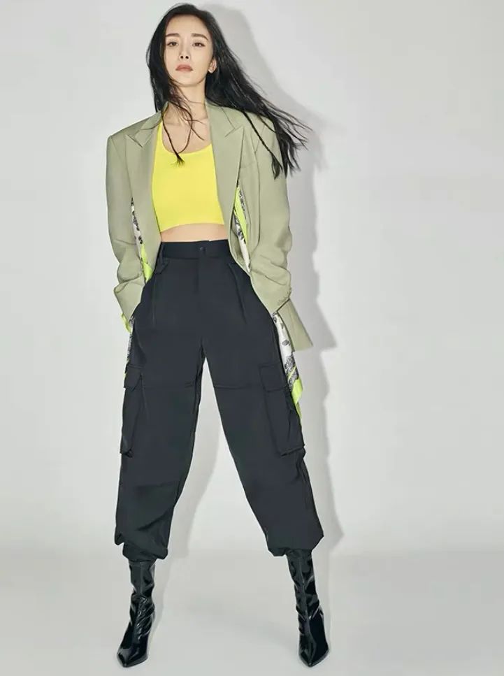 我终于等到了阔腿裤不再时髦的这一天…