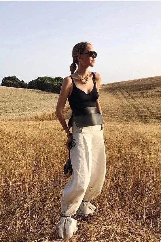 我终于等到了阔腿裤不再时髦的这一天…