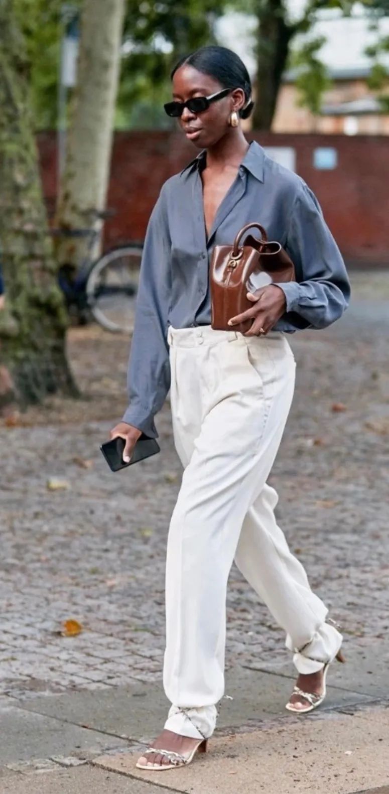 我终于等到了阔腿裤不再时髦的这一天…