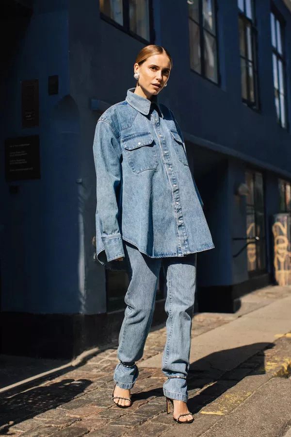 我终于等到了阔腿裤不再时髦的这一天…