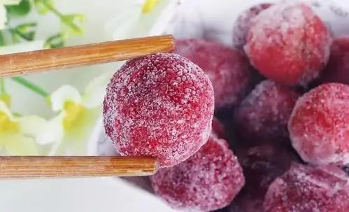 吃杨梅的季节尝一尝春天的味道,昆明又到了吃花的季节