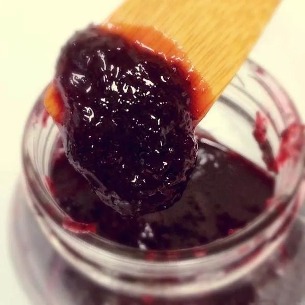 吃杨梅的季节尝一尝春天的味道,昆明又到了吃花的季节