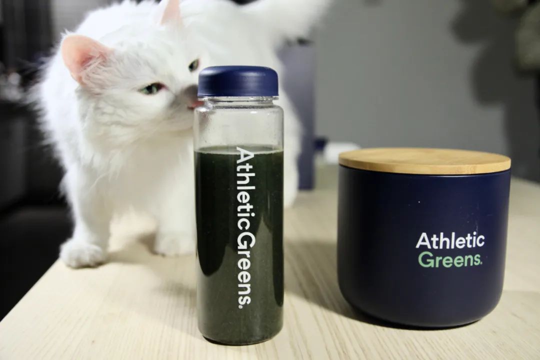 最大的幸运不是因为优秀而被爱,优秀和成功不是辛苦追求而来的