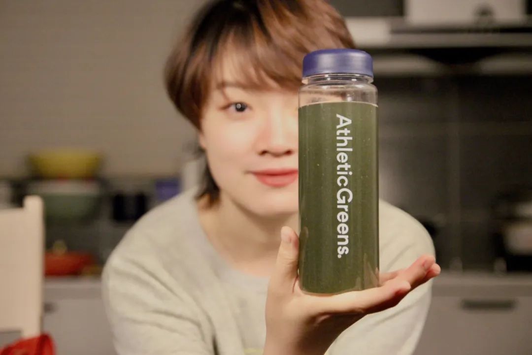 最大的幸运不是因为优秀而被爱,优秀和成功不是辛苦追求而来的