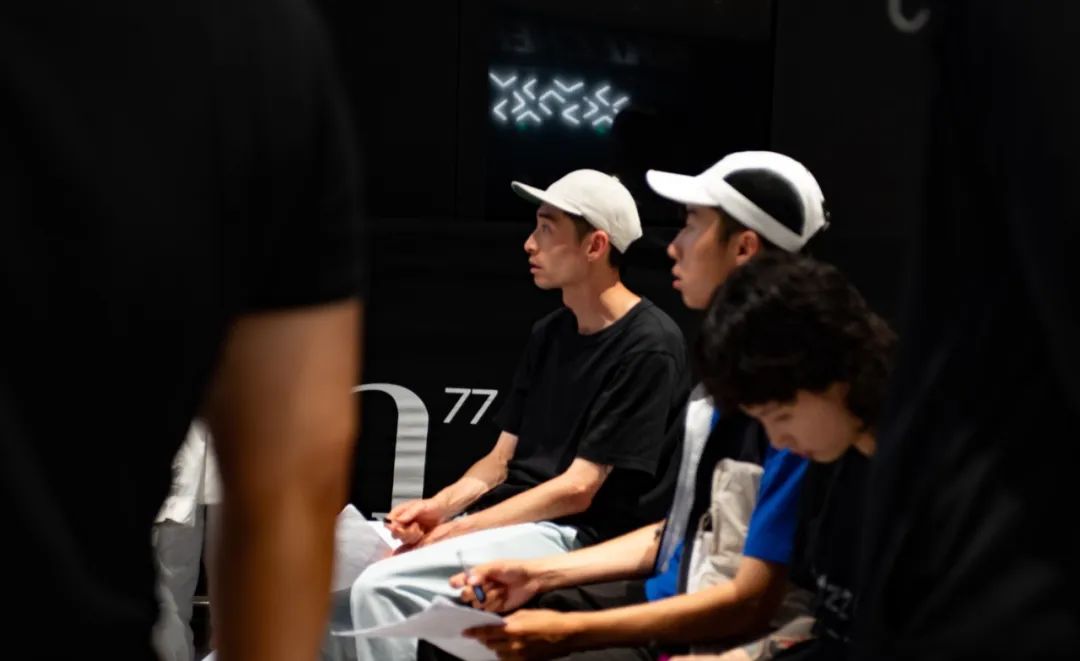 杭州FOSS发售年度理财产品？NikeSBxBenJerry’s合作款为何被炒出天价