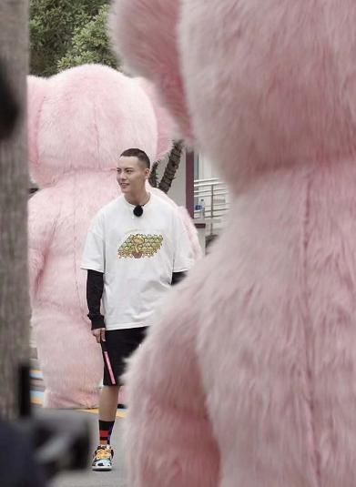 杭州FOSS发售年度理财产品？NikeSBxBenJerry’s合作款为何被炒出天价